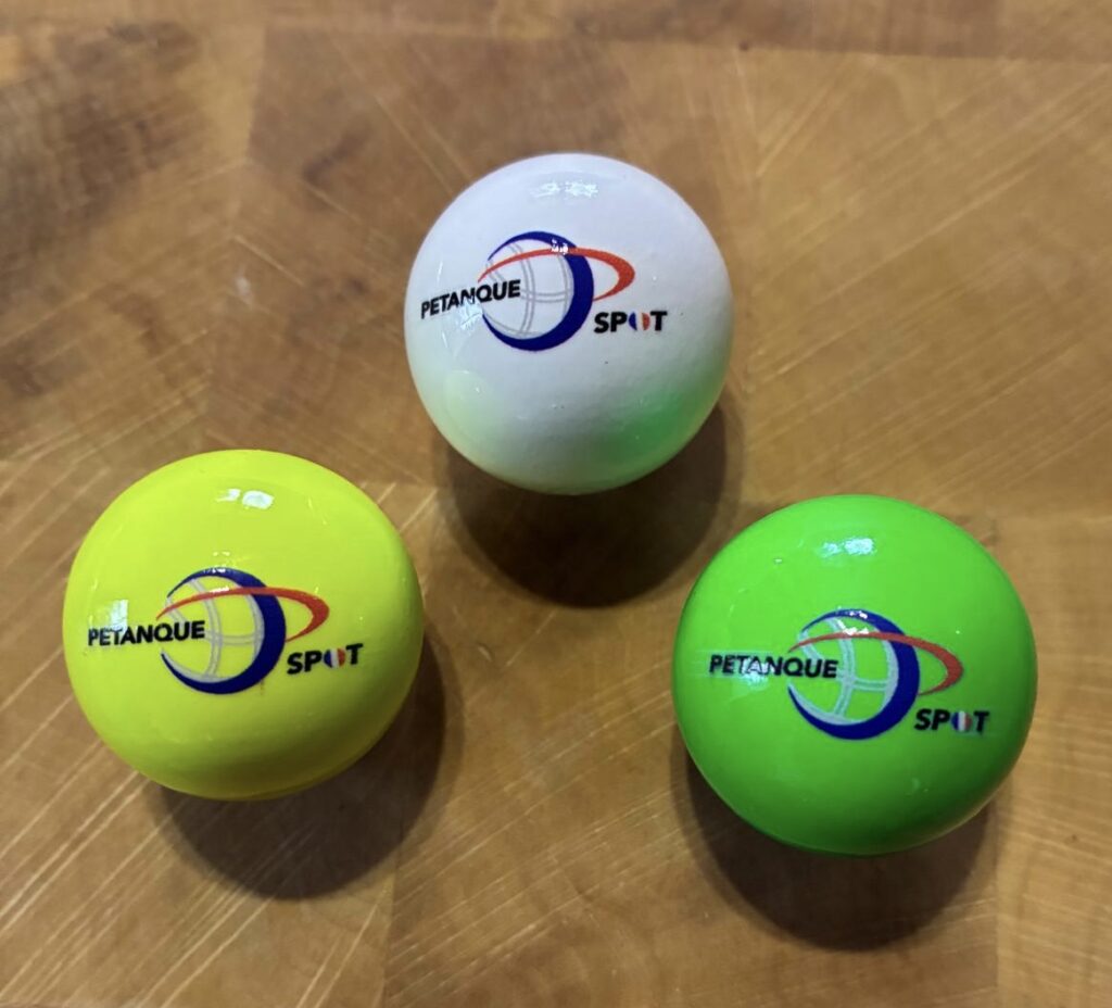 PETANQUE SPOT Jacks - Premium edition - Set of 3 - White - Green - Yellow - Natural Boxwood hardened & varnished - 30mm & 15g - FIPJP approved