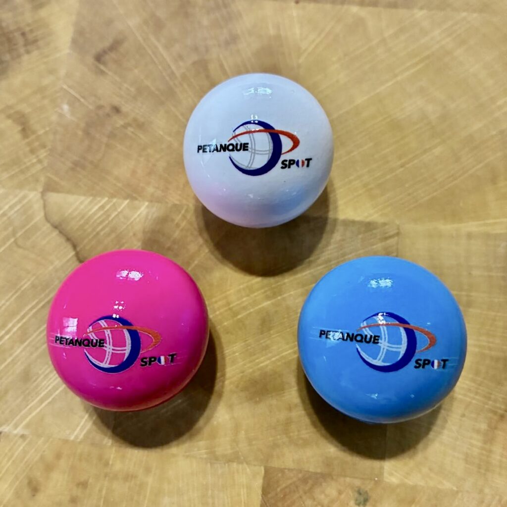 PETANQUE SPOT Jacks - Premium edition - Set of 3 - White Pink Blue - Natural Boxwood hardened & varnished - 30mm & 15g - FIPJP approved